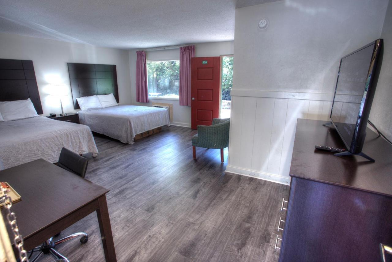 Hofbrau Riverfront Hotel ヘレン エクステリア 写真