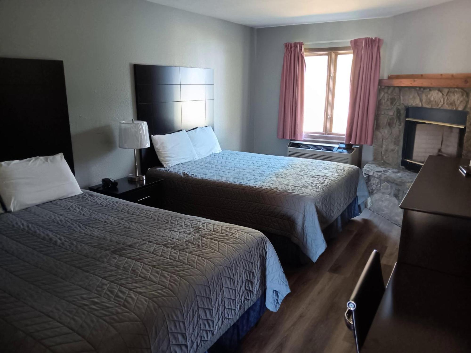 Hofbrau Riverfront Hotel ヘレン エクステリア 写真